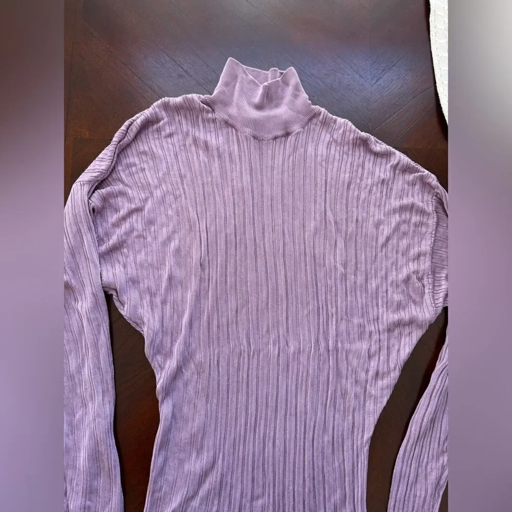 blouse with long sleeve stretch collar size M